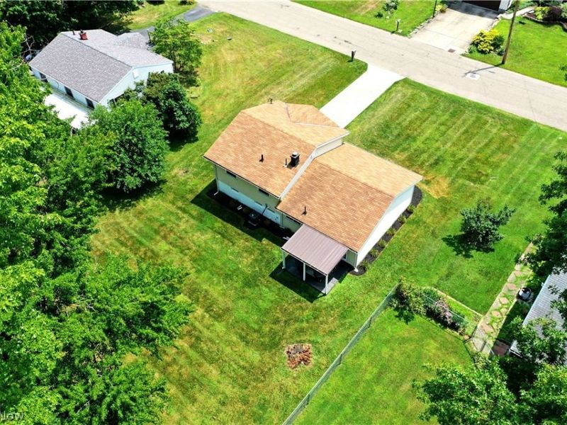 3819 Adrian Drive SE, Warren, OH 44484 Photo 10