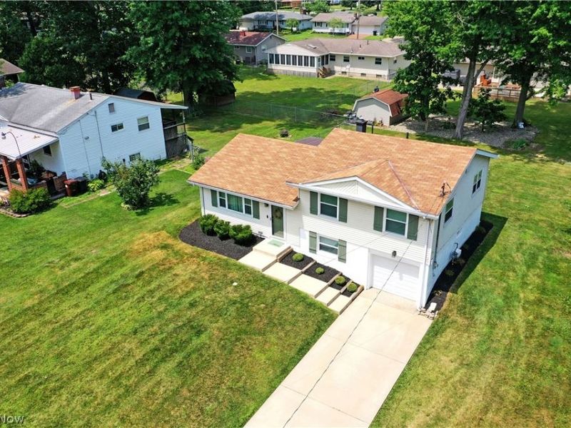 3819 Adrian Drive SE, Warren, OH 44484 Photo 5