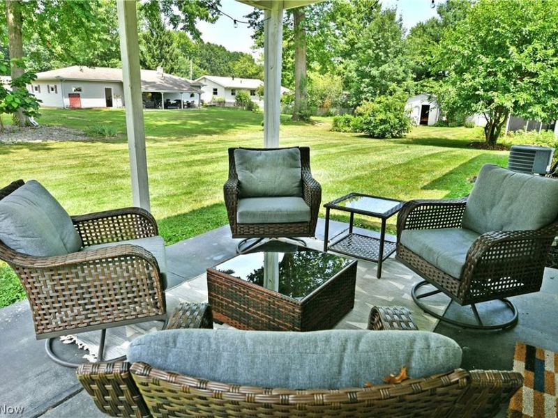 3819 Adrian Drive SE, Warren, OH 44484 Photo 8