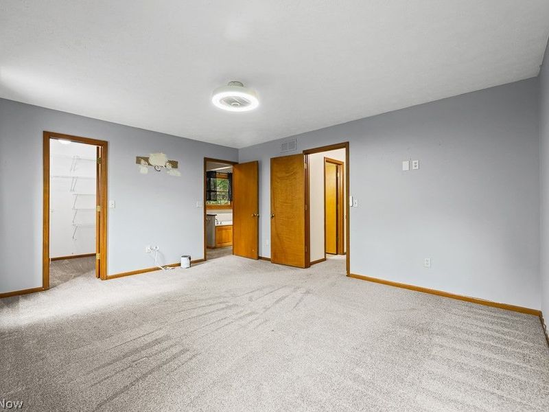 315 Valley Brook Oval, Hinckley, OH 44233 Photo 20