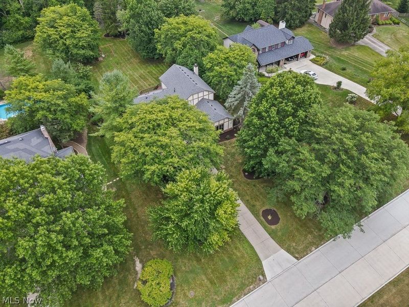 315 Valley Brook Oval, Hinckley, OH 44233 Photo 44