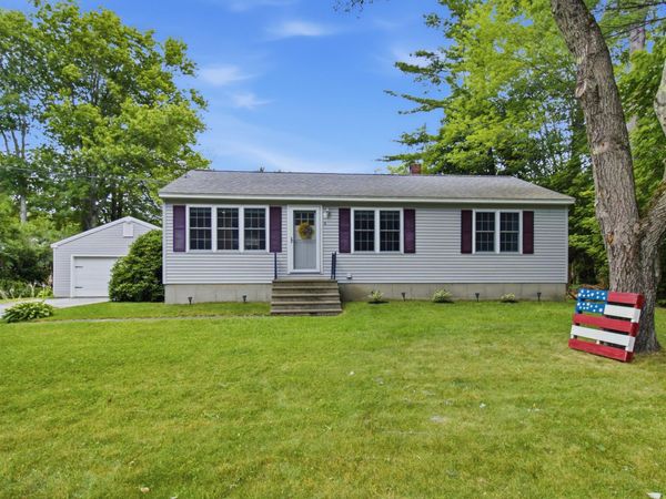 4 Lola Street , Topsham, ME 04086