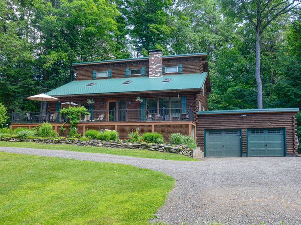 585 Parsonsfield Road , Limerick, ME 04048