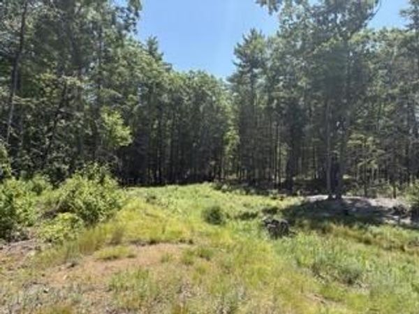 8 Dixon Drive , York, ME 03902