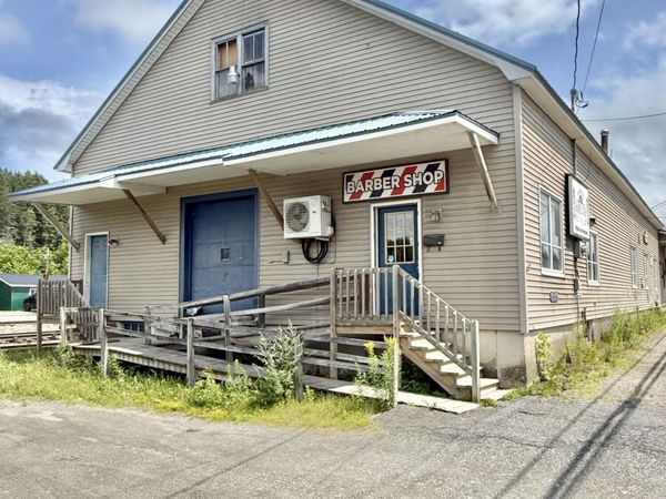 24 Market Street , Fort Kent, ME 04743
