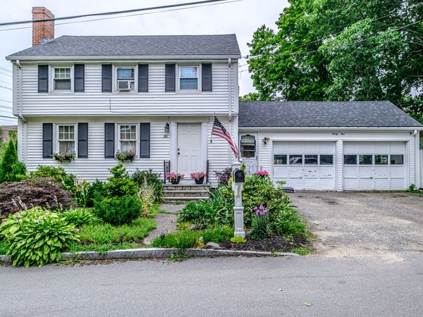 35 Belknap Street, Portland, ME 04103