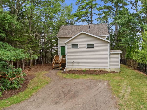 91 Shore Drive , Freeport, ME 04032