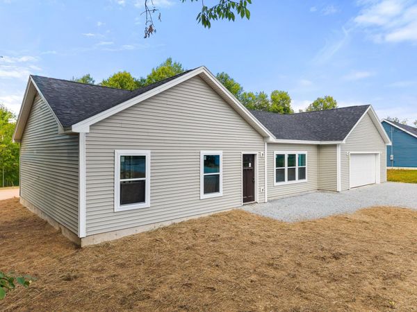 103 Union Street, Orono, ME 04473
