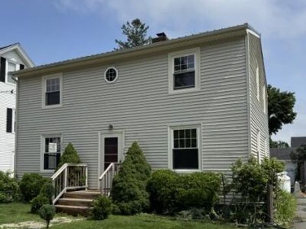 76 Vernon Street , Bangor, ME 04401