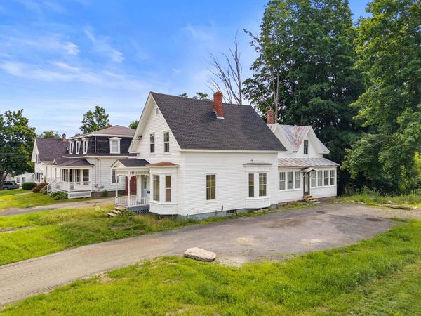 272 Main Street , Pittsfield, ME 04967
