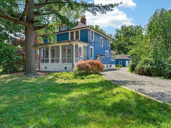 27108 E River Road, Grosse Ile Twp, MI 48138