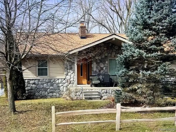 20901 Sunnydale Street, Farmington Hills, MI 48336