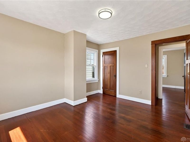 125 E Siebenthaler Avenue, Dayton, OH 45405 Photo 23