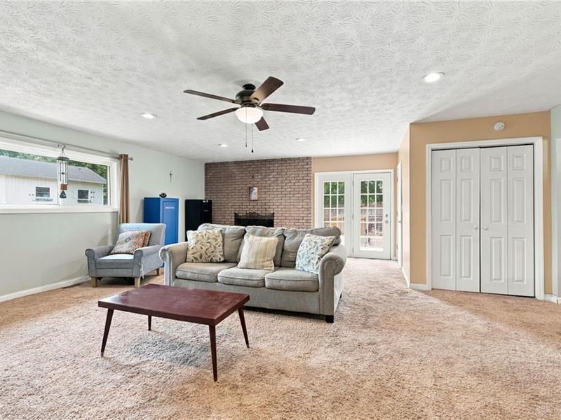 4555 Ross Avenue, Franklin, OH 45005 Photo 10