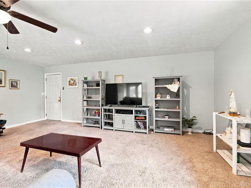 4555 Ross Avenue, Franklin, OH 45005 Photo 11