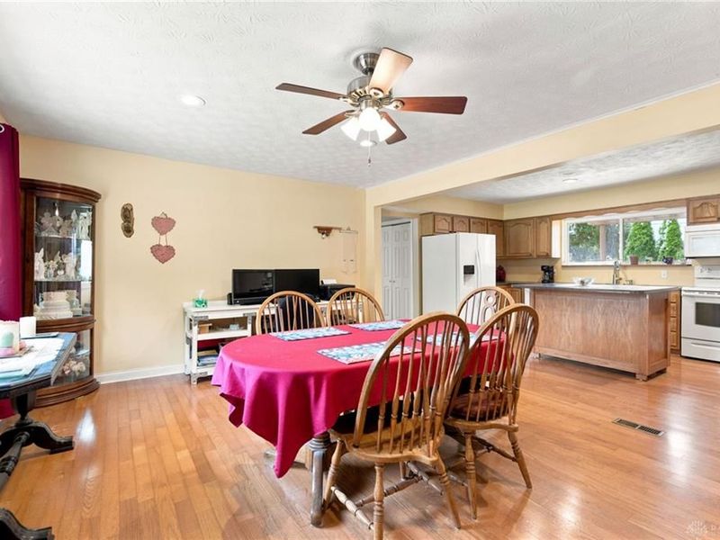 4555 Ross Avenue, Franklin, OH 45005 Photo 3