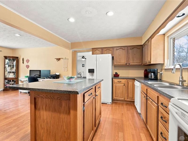 4555 Ross Avenue, Franklin, OH 45005 Photo 7