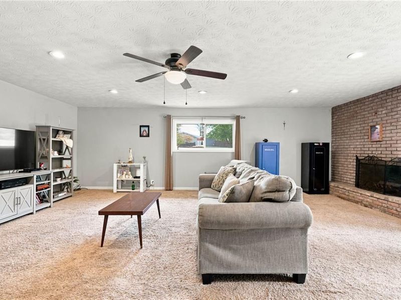 4555 Ross Avenue, Franklin, OH 45005 Photo 9