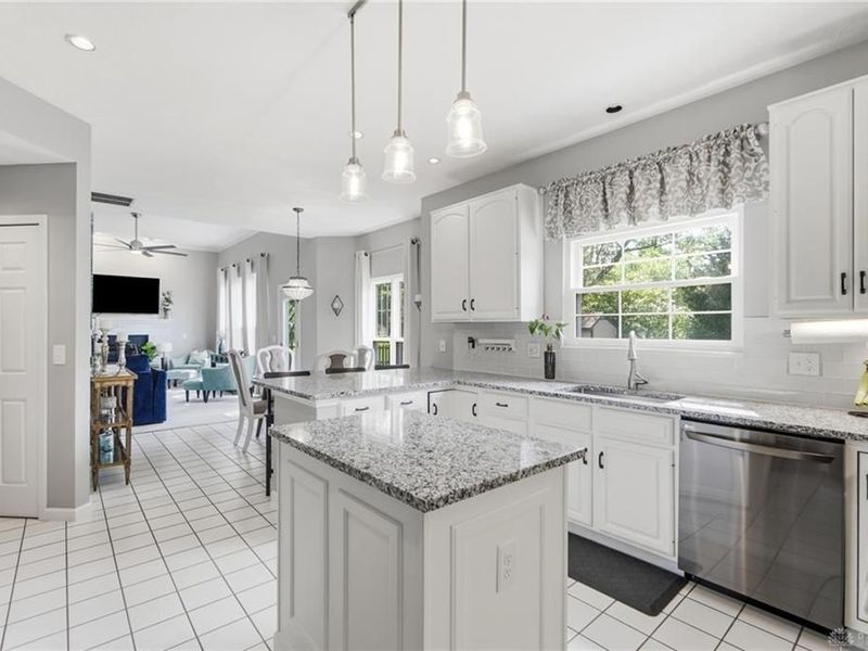 210 Sycamore Springs Drive, Springboro, OH 45066 Photo 13