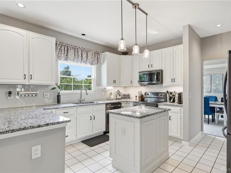 210 Sycamore Springs Drive, Springboro, OH 45066 Photo 16