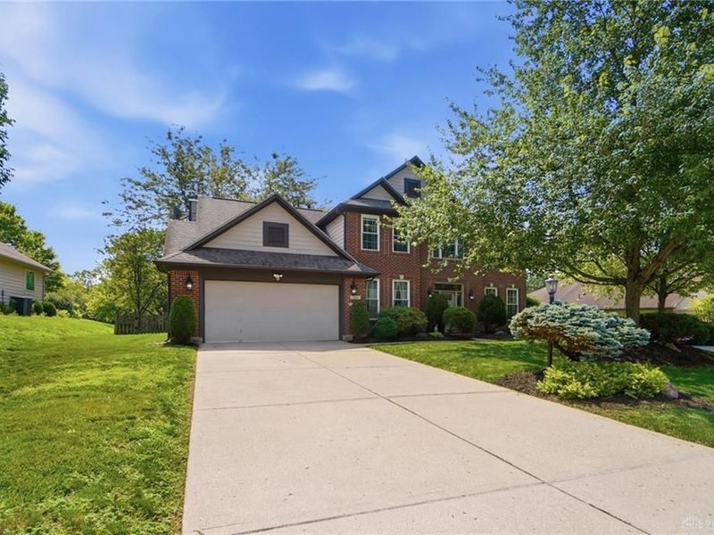 210 Sycamore Springs Drive, Springboro, OH 45066 Photo 3