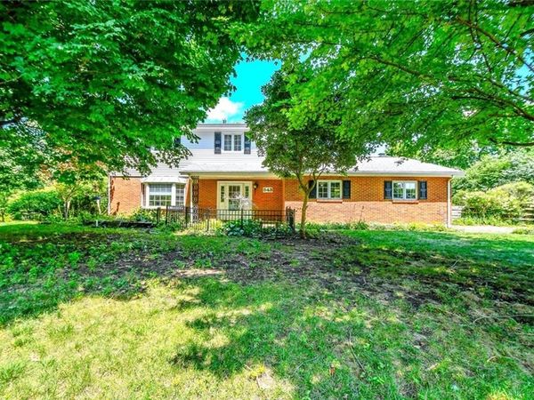 543 Deptford Avenue, Washington TWP, OH 45429