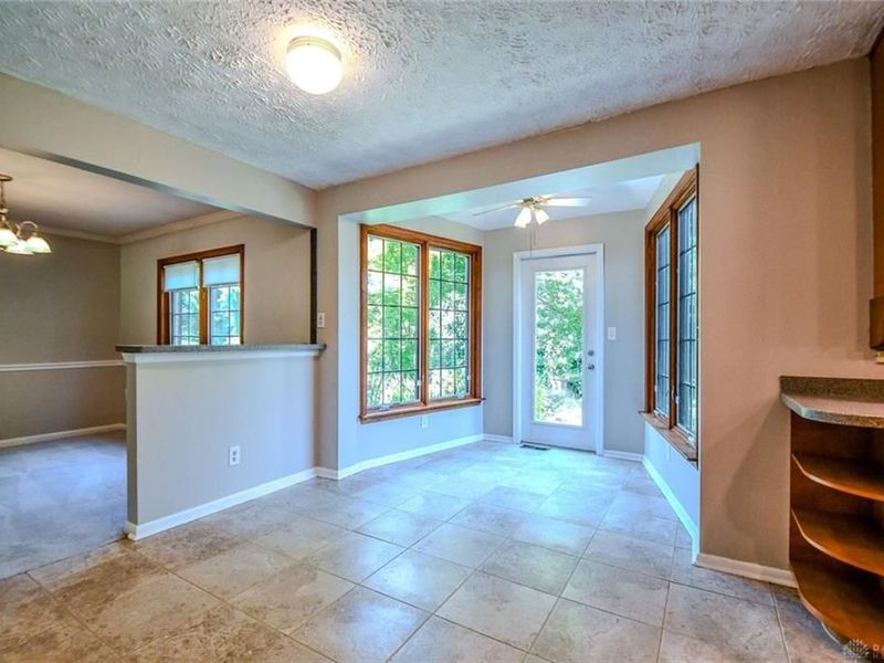 543 Deptford Avenue, Washington Township, OH 45429 Photo 12