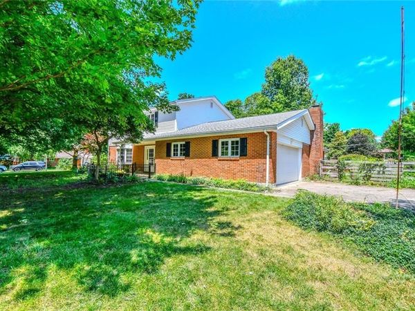 543 Deptford Avenue, Washington TWP, OH 45429