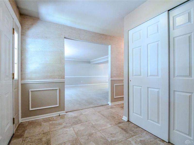 543 Deptford Avenue, Washington Township, OH 45429 Photo 6
