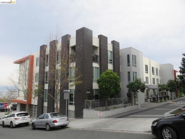 10 Kennedy Pl, Unit 203, San Francisco, CA 94124