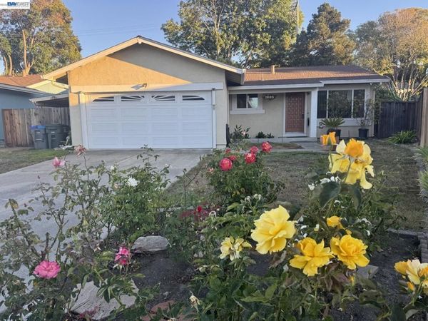 1603 Morgan St, Mountain View, CA 94043