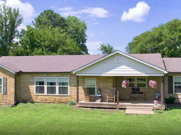 1044 Cherry Ln, Murfreesboro, TN 37129