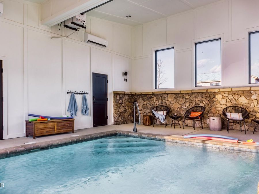 Property Image 100