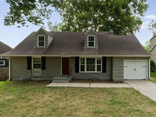 9004 Belleview Avenue, Kansas City, MO 64114