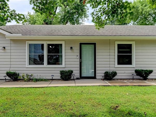902 Birch Street, Eudora, KS 66025