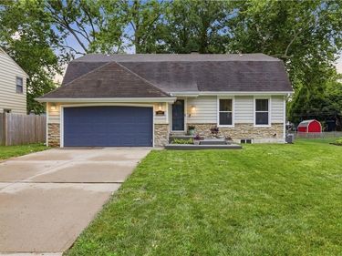 1611 NE 50th Street, Kansas City, MO 64118