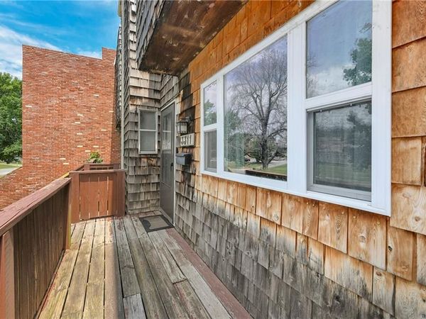 3311 Bridge Manor Drive, Kansas City, MO 64137