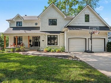 6105 NW 78th Street, Kansas City, MO 64151