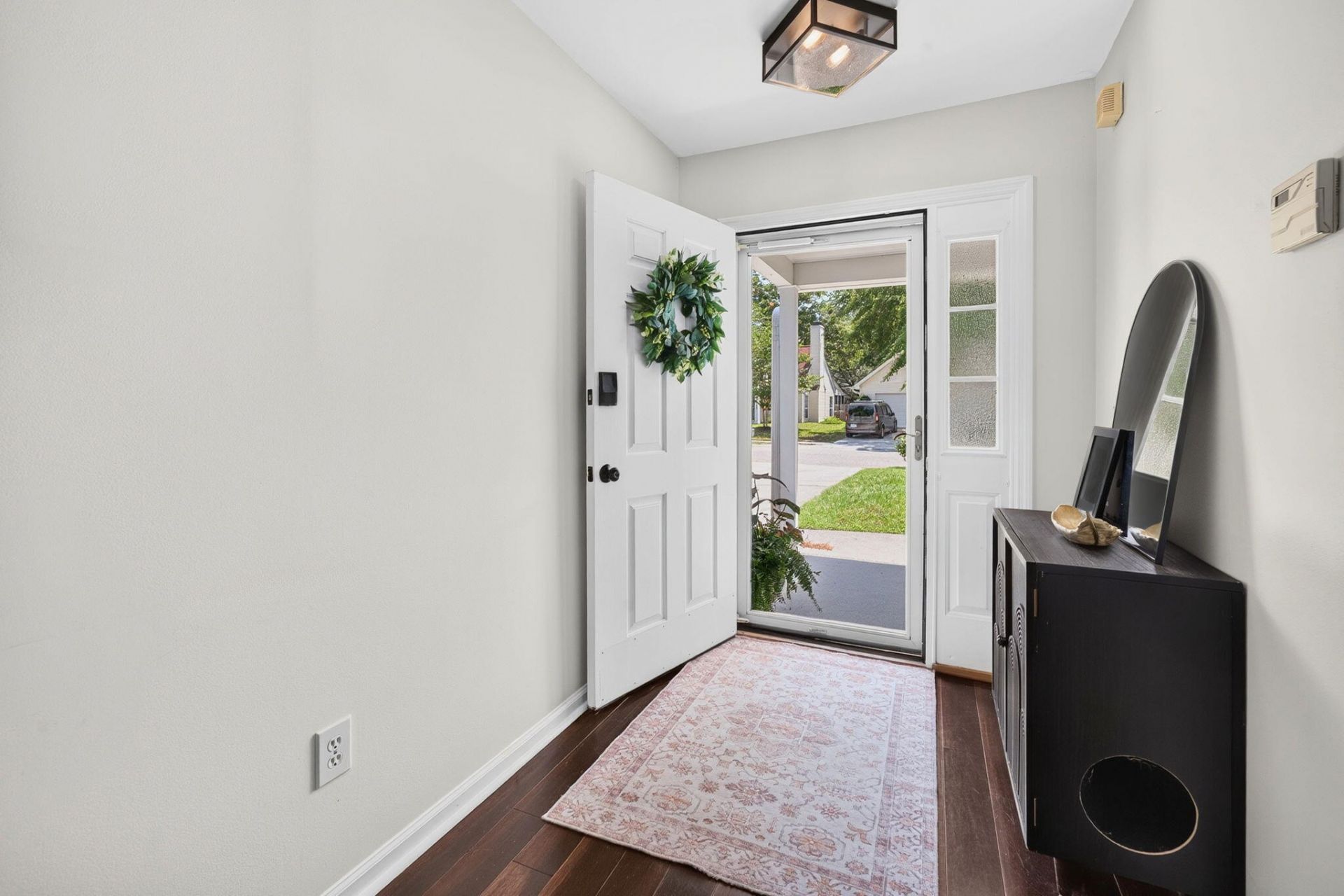 3253 Scranton Drive Photo 5