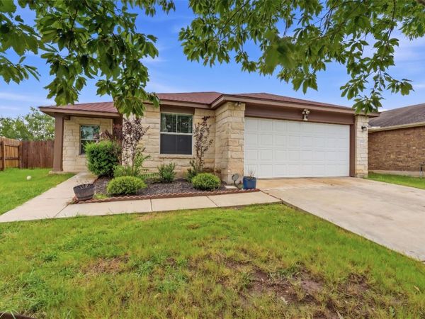 18512 Great Falls DR, Manor, TX 78653