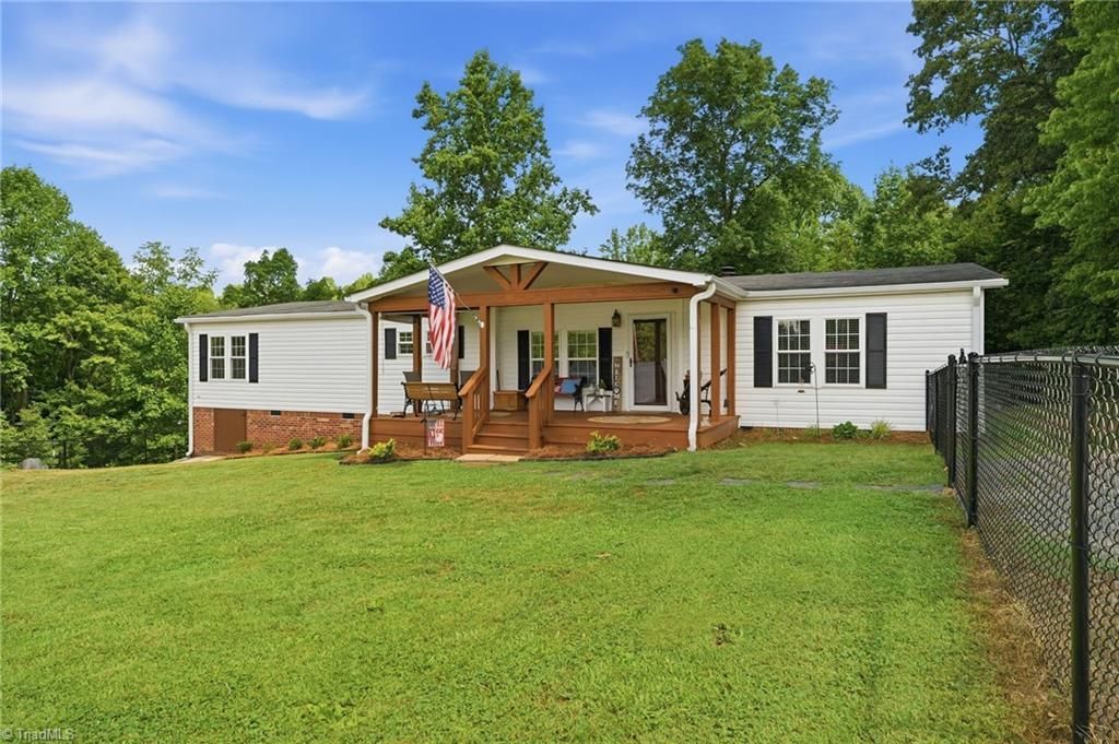 3307 Baltimore Road, East Bend, NC 27018 Main Photo