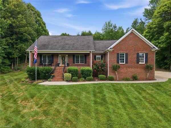 7502 Summersun Drive , Browns Summit, NC 27214