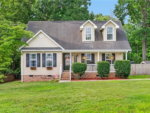 1045 Robbins Street , Asheboro, NC 27203