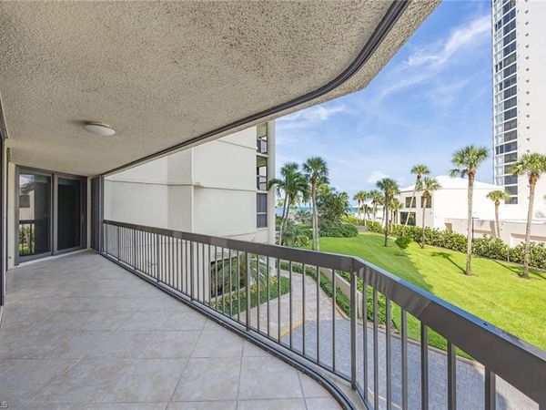 4551 Gulf Shore BLVD N, Unit 200, NAPLES, FL 34103