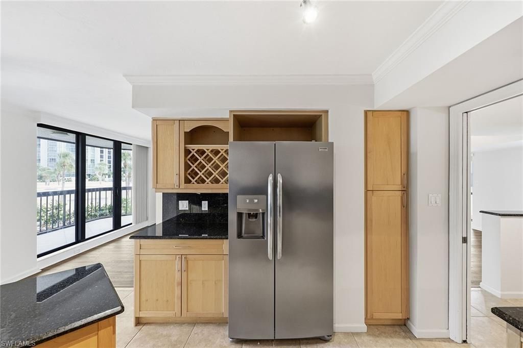 4551 Gulf Shore Blvd N, Unit 200, Naples, FL 34103 Photo