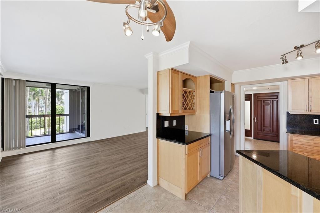 4551 Gulf Shore Blvd N, Unit 200, Naples, FL 34103 Photo