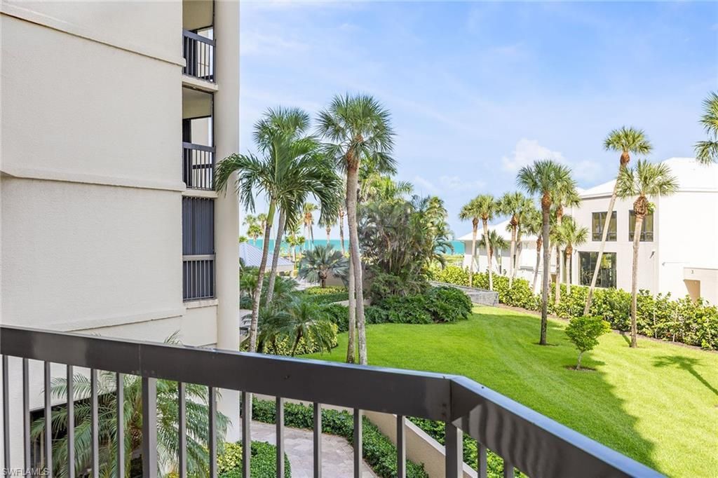 4551 Gulf Shore Blvd N, Unit 200, Naples, FL 34103 Photo