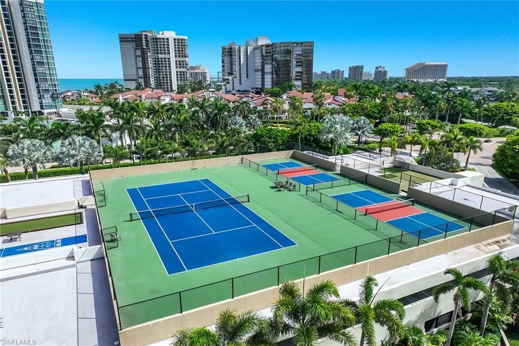 4551 Gulf Shore Blvd N, Unit 200, Naples, FL 34103 Photo