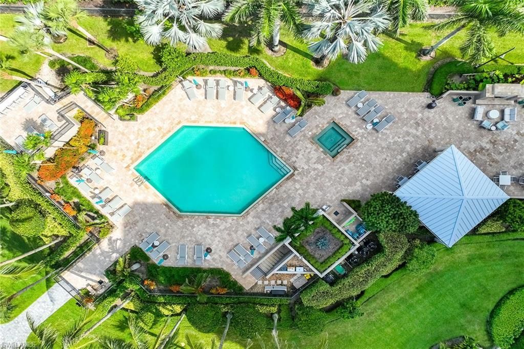 4551 Gulf Shore Blvd N, Unit 200, Naples, FL 34103 Photo