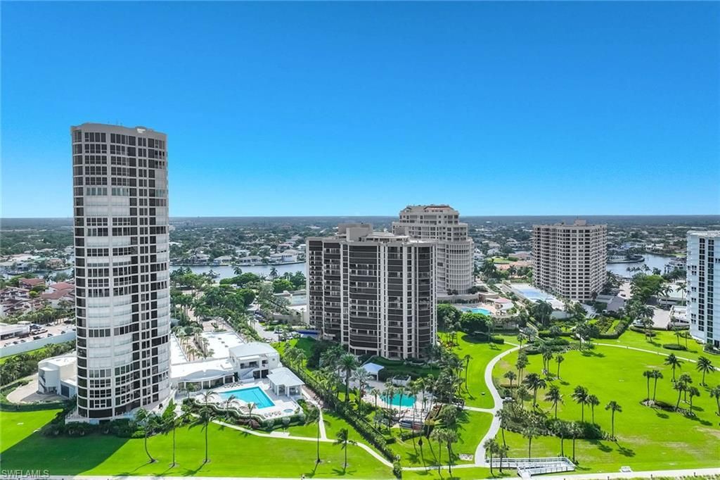 4551 Gulf Shore Blvd N, Unit 200, Naples, FL 34103 Photo